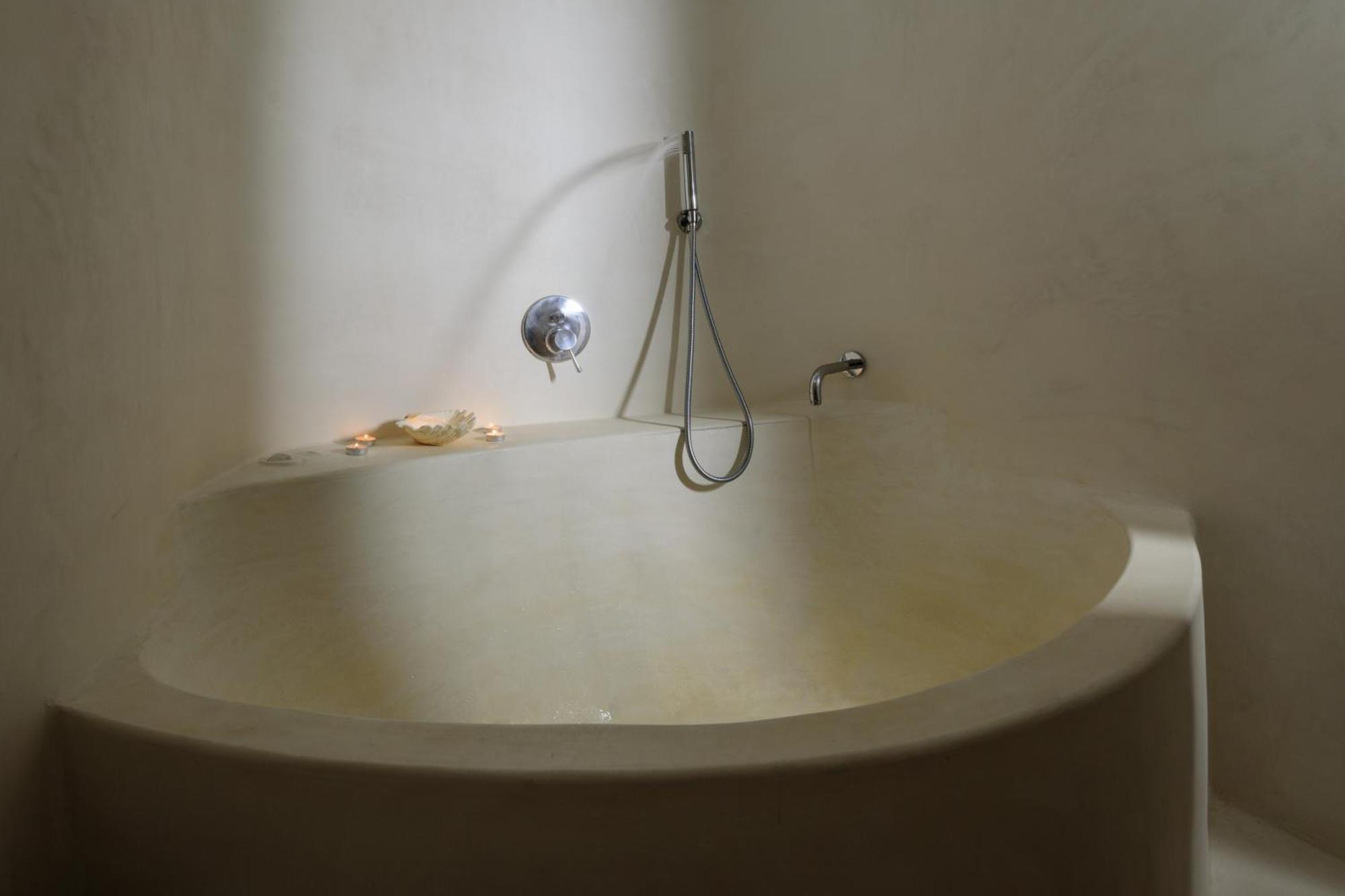 Kamares Apartments (Adults Only) Fira  Ngoại thất bức ảnh